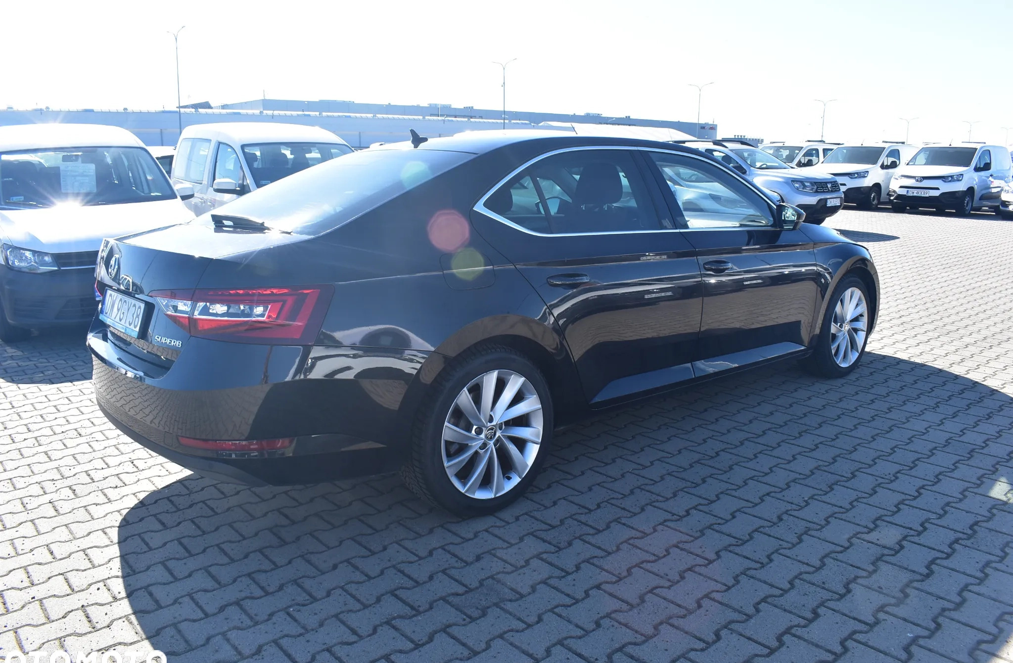 Skoda Superb cena 91800 przebieg: 174127, rok produkcji 2019 z Rzgów małe 781